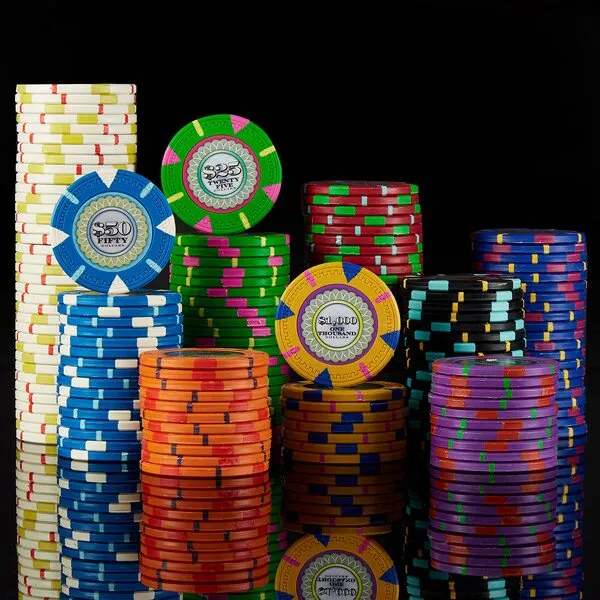 Claysmith Gaming 1,000 Ct The Mint Poker Set - 13g Clay Composite Chips with Aluminum Case, Playing Cards, & Dealer Button
