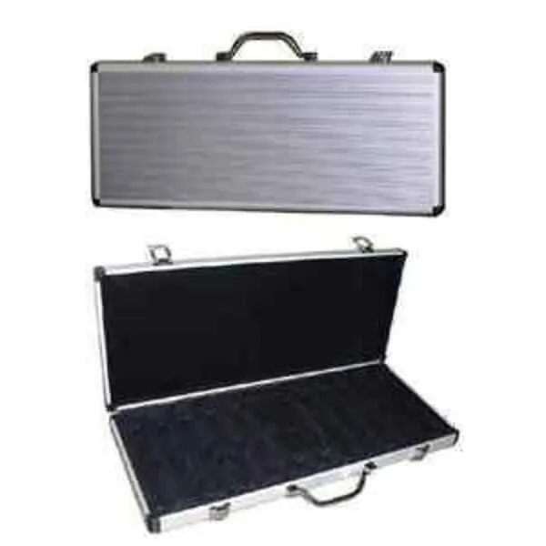 500 Expandable Poker Chip Locking Case Holds up to 650 Chips