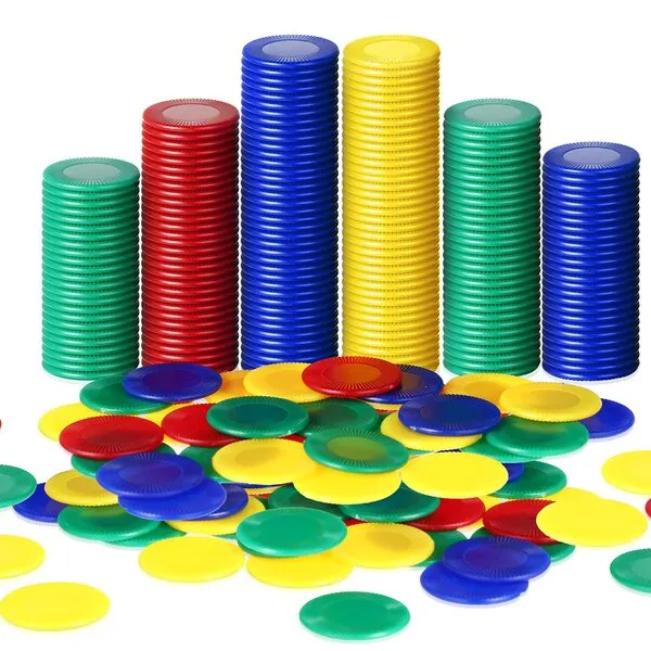 Skylety 400 Pieces Plastic Poker Chips Game Chips 4 Colors Counter Card for Kids Game Playing Learning Math Counting Bingo Game Blank Chips Card for Kids Reward